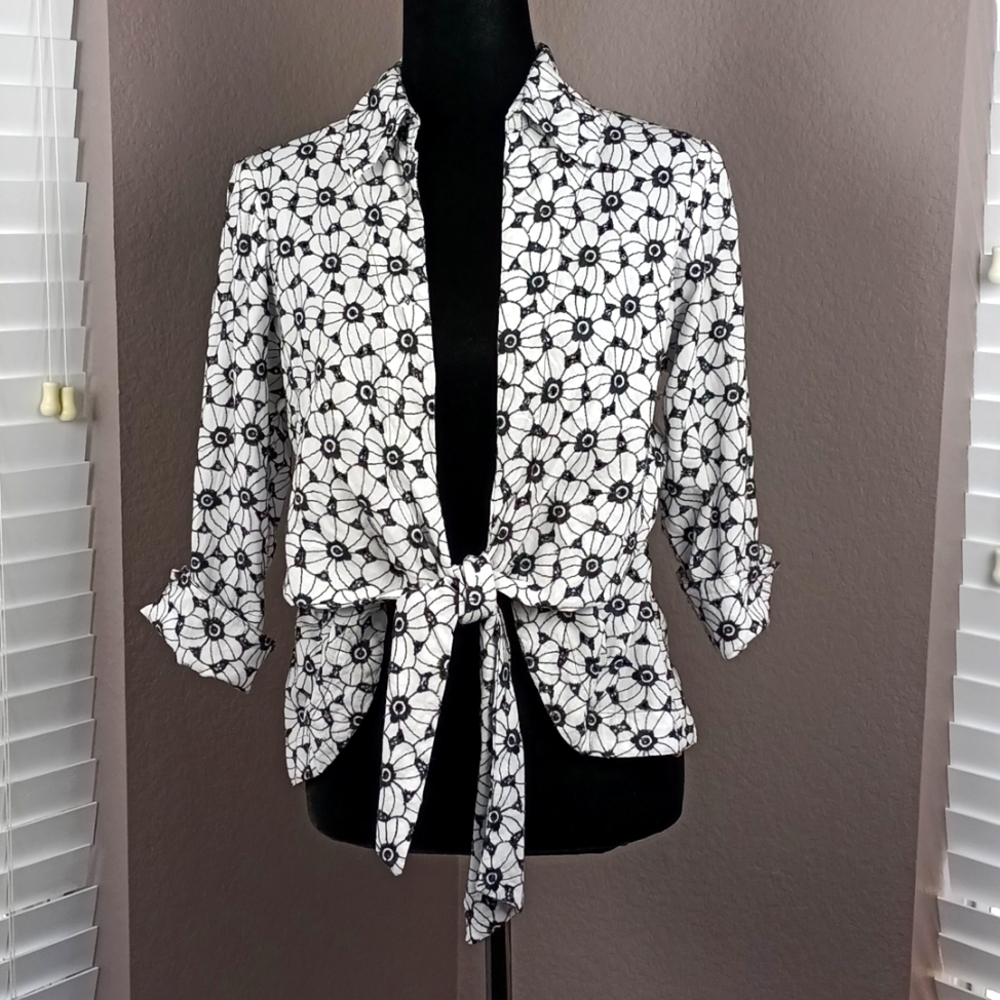 mishca Tie-front Blouse Size M
